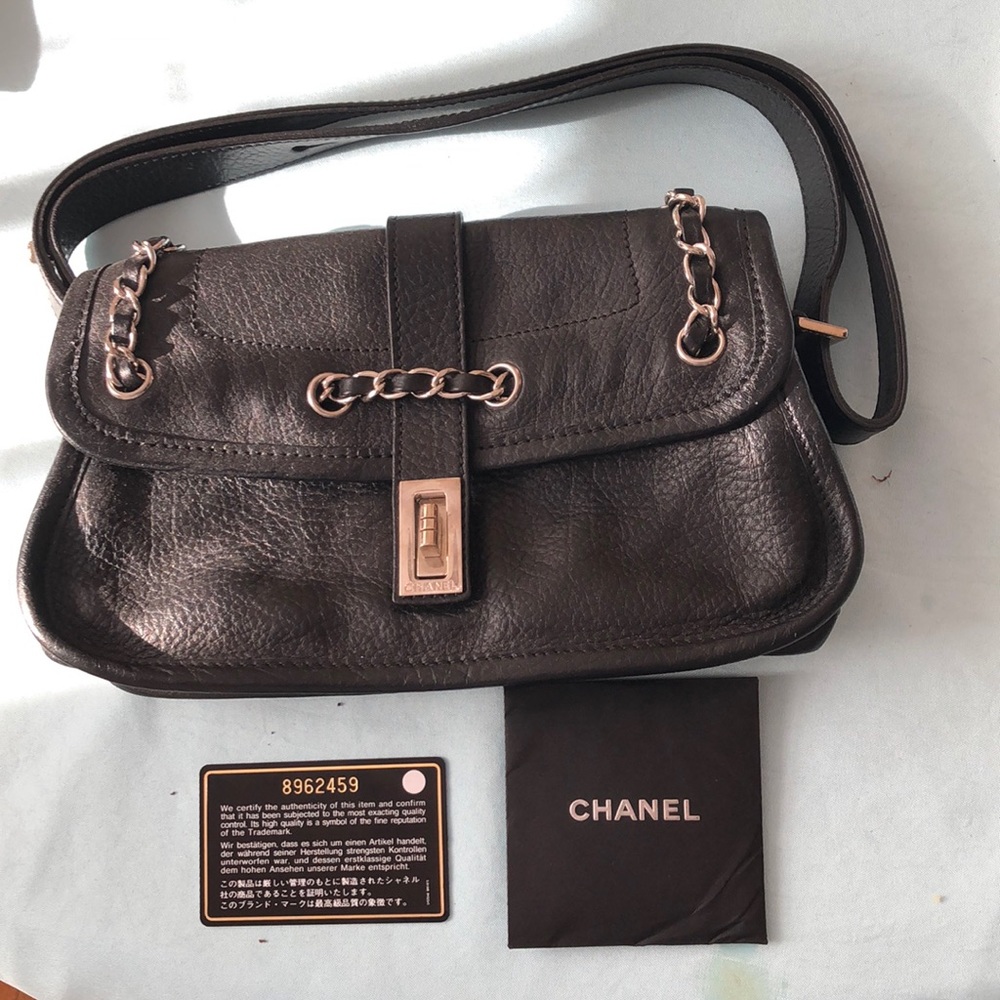 Original Chanel Purse. 100% black leather.